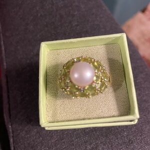 Ross-Simons Pearl and Peridot Gold Ring size 6
